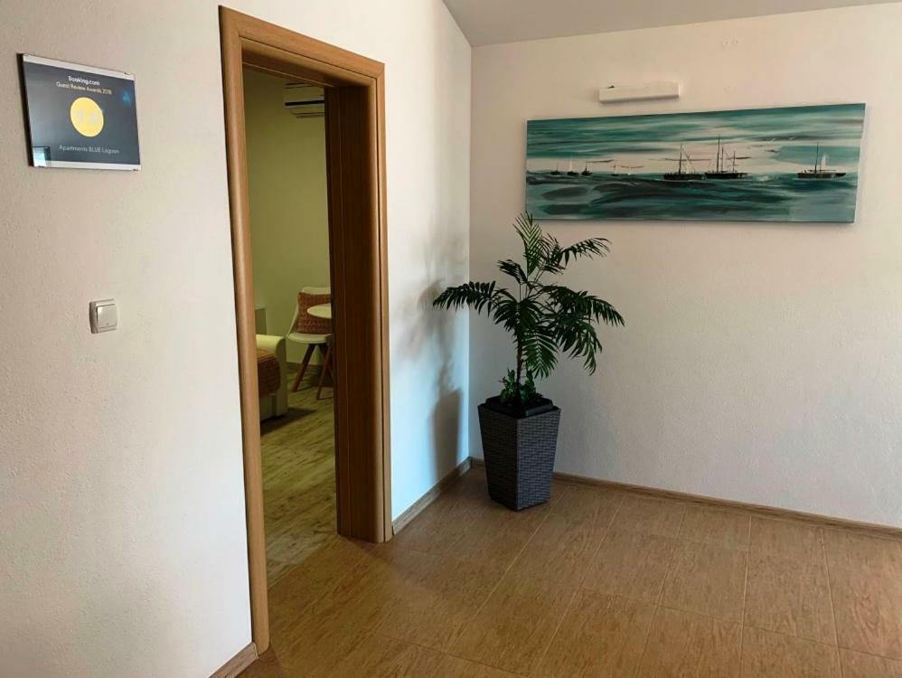 Apartments Blue Lagoon Trogir Exterior photo